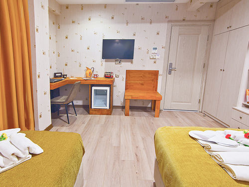 Kuzen Hotel 3*